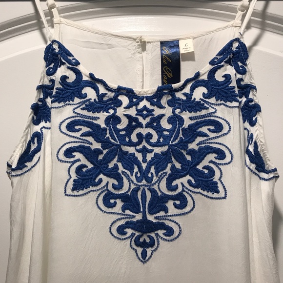 Embroidered Tank - Picture 2 of 5